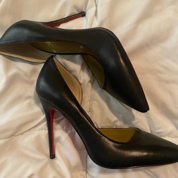 Shoes - Size 37 replicas bought for $200